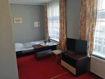 Фото номера Трехместный номер с основными удобствами Отель Hotel Sowa г. Эльблонг 4