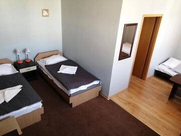 Фото номера Трехместный номер с основными удобствами Отель Hotel Sowa г. Эльблонг 2