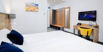 Фото номера Двухместный номер с 1 кроватью Отель Hotel Nowa Holandia г. Эльблонг 5
