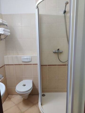 Фото номера Стандартный двухместный номер с 1 кроватью Отель HOTEL ŻUŁAWY г. Эльблонг 4